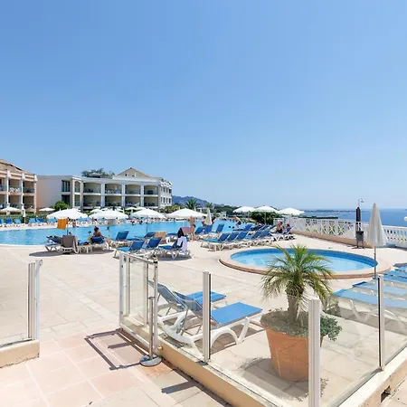 Vue - Piscine - Tennis - Clim