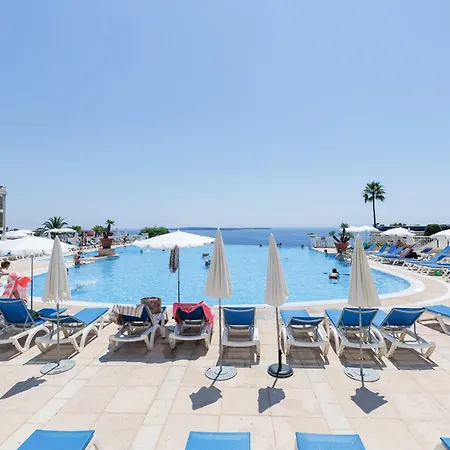 Vue - Piscine - Tennis - Clim Cannes